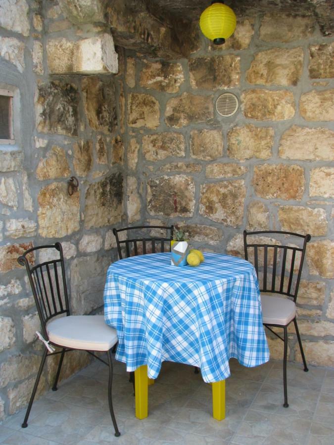 Apartments And Room Lemon Vis Esterno foto