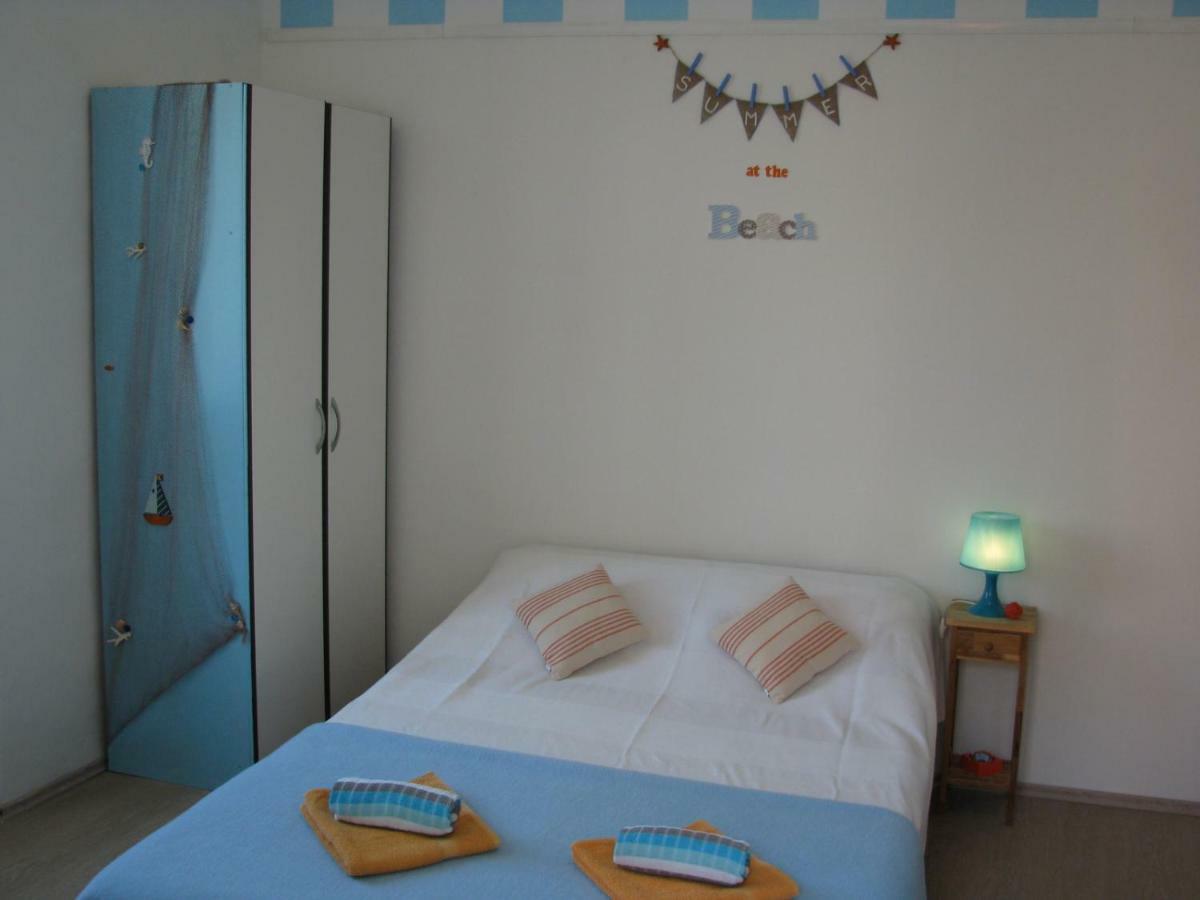 Apartments And Room Lemon Vis Esterno foto
