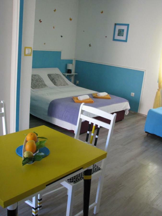 Apartments And Room Lemon Vis Esterno foto