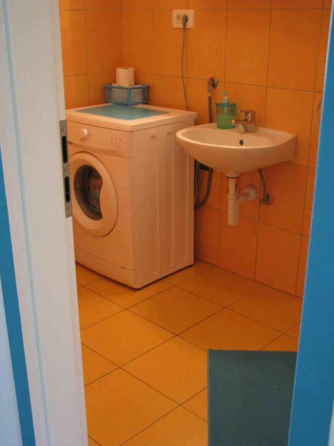 Apartments And Room Lemon Vis Esterno foto